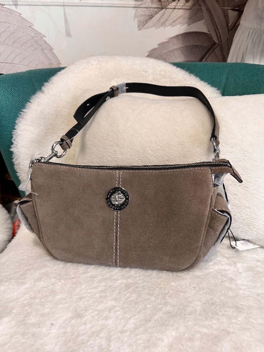 Marc Jacobs - Turn Lock Shoulder Bag